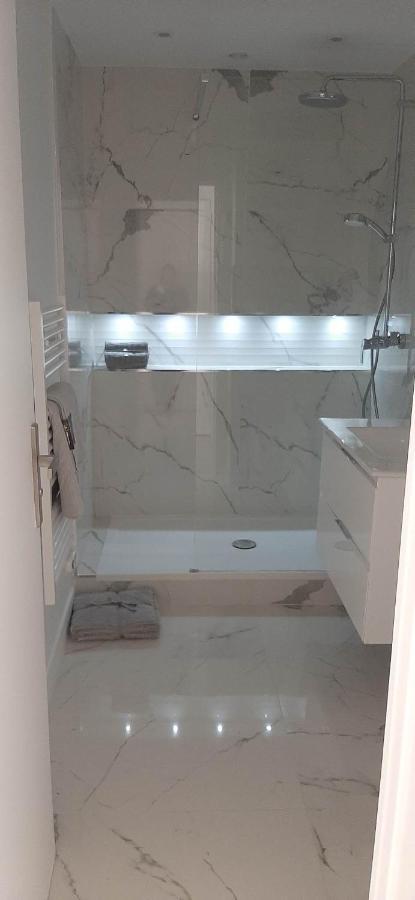 Magnifique Studio De 25 M2 Paris Luaran gambar